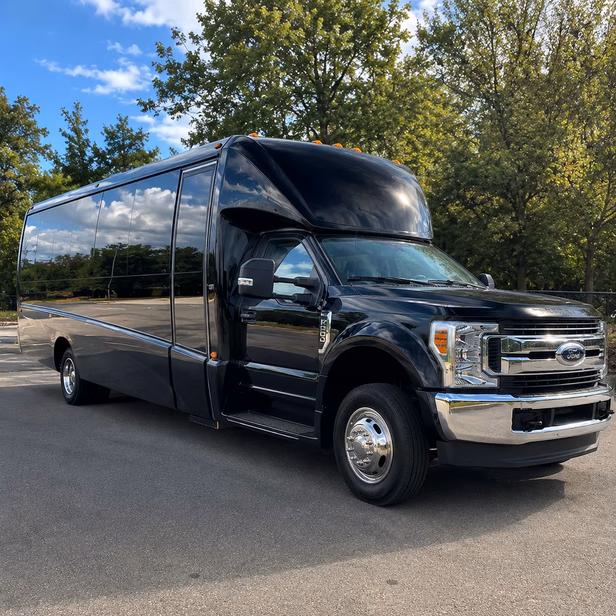 airport transfer buses for wedding guests flying into johns creek