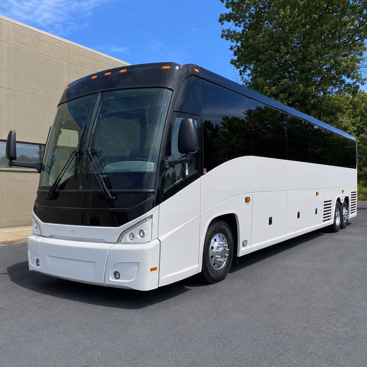 daily commuter shuttle buses for johns creek tech corridor employees