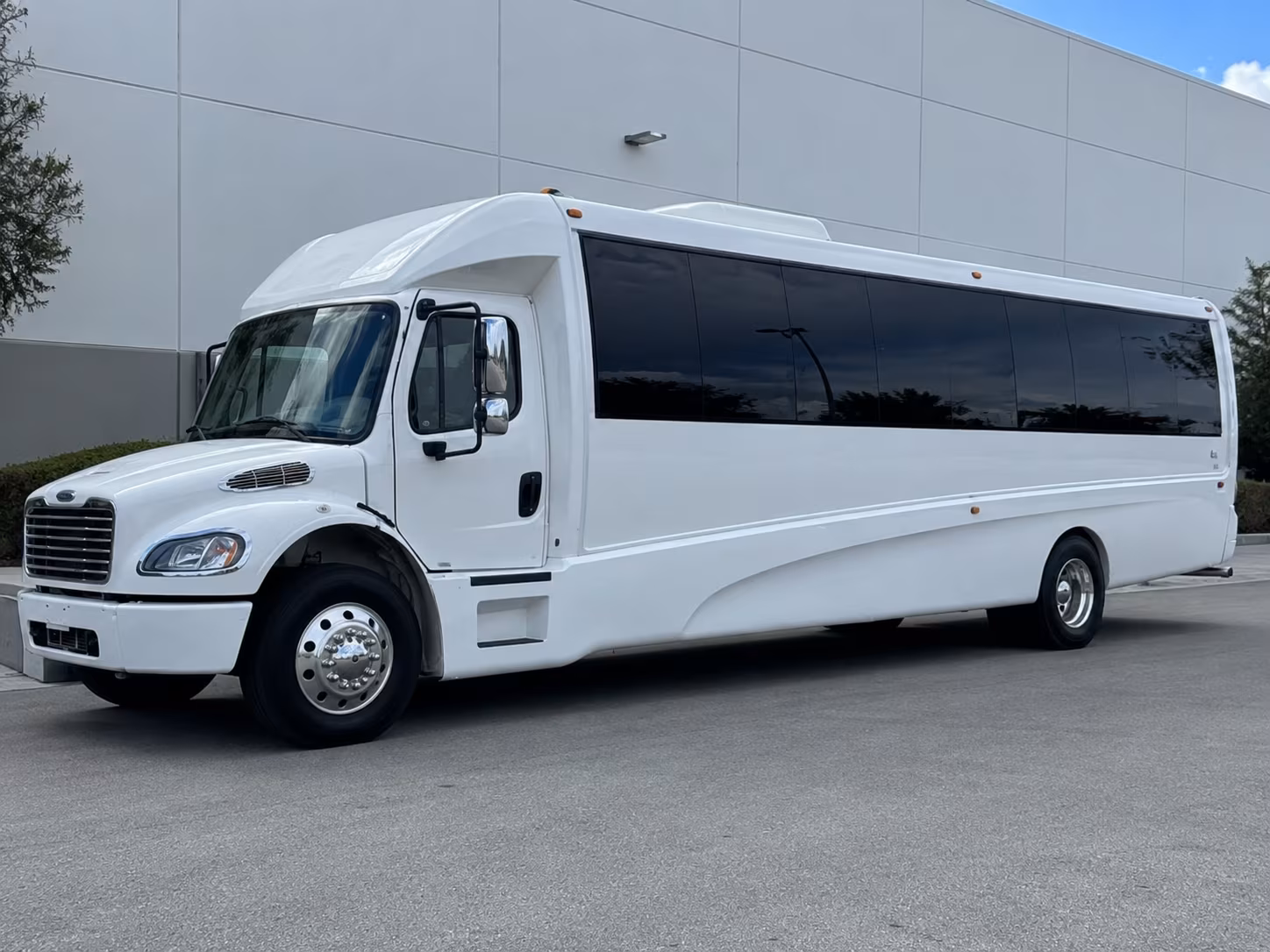 holiday party bus rental