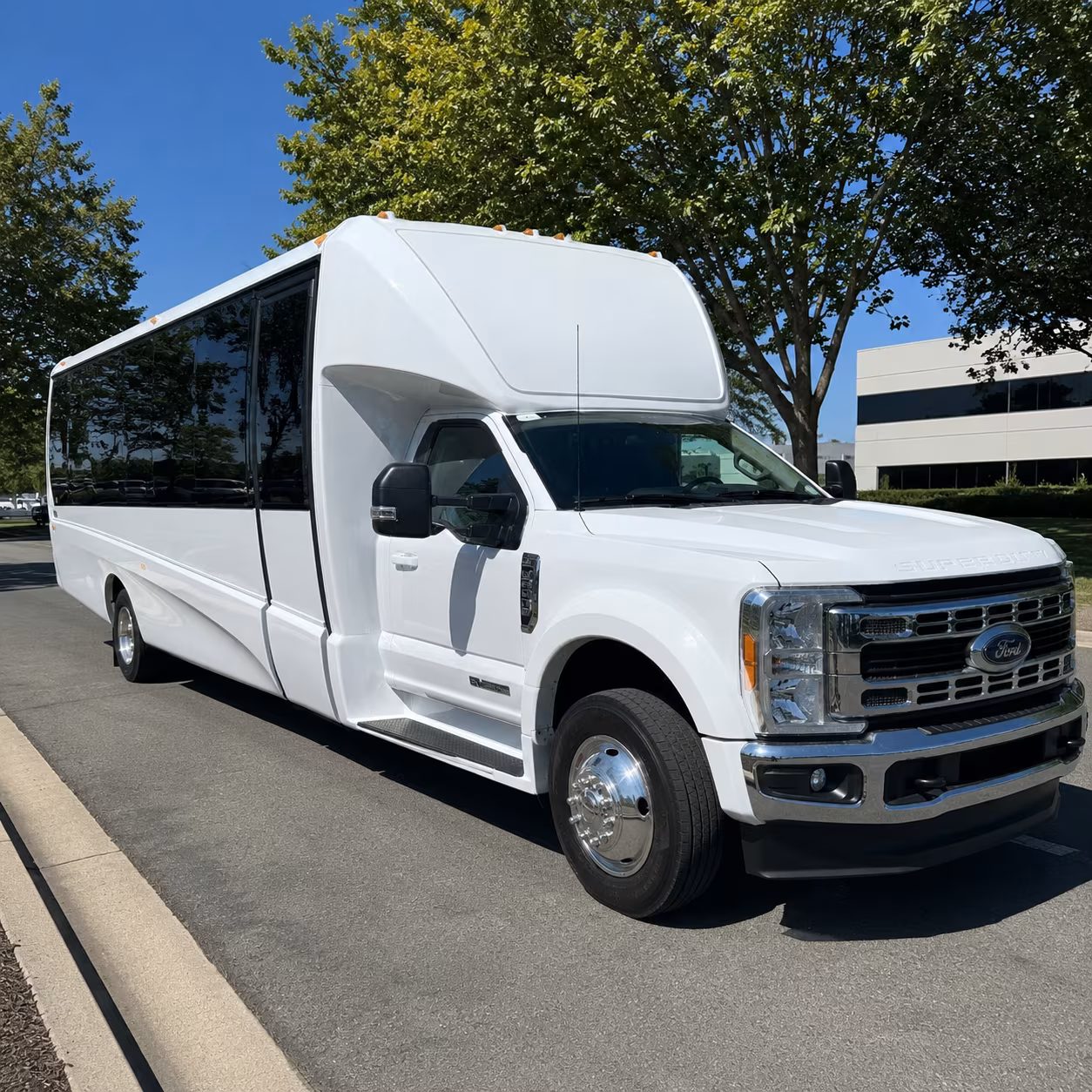 minibus rentals for small group winery hops around cumming and canton